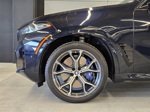 Used 2025 BMW X5 M60i image 9