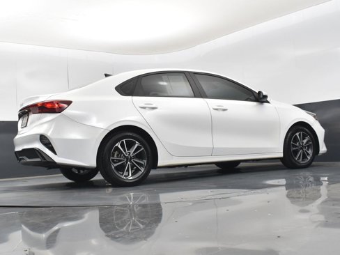 Used 2023 Kia Forte LXS image 41