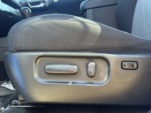 Used 2020 Toyota Tacoma TRD Off-Road image 18