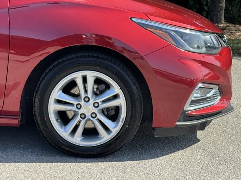 Used 2017 Chevrolet Cruze LT w/ Sun And Sound Package image 10