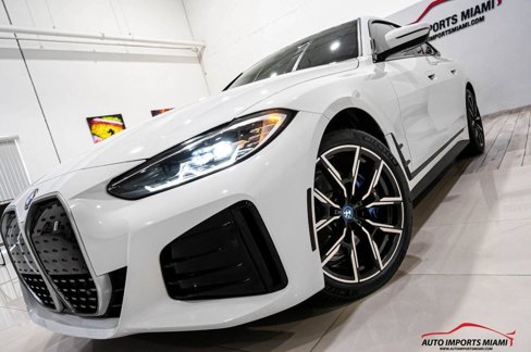 Used 2022 BMW i4 eDrive40 w/ M Sport Package image 45