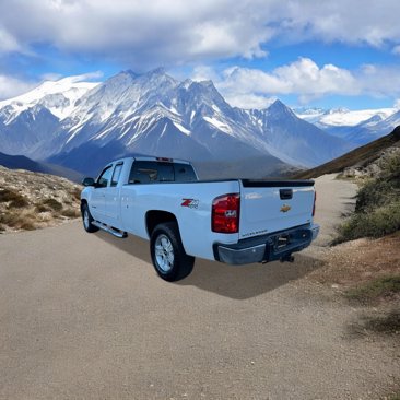 Used 2013 Chevrolet Silverado 1500 LTZ w/ LTZ Plus Package image 3
