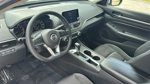 Used 2022 Nissan Altima 2.5 SV image 12