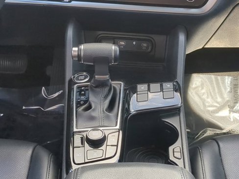 Used 2023 Kia Sportage EX image 17