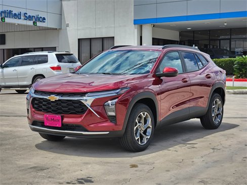 New 2025 Chevrolet Trax LT w/ Driver Confidence Package image 2