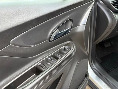 Used 2022 Buick Encore Preferred image 11