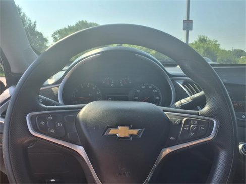 Used 2022 Chevrolet Malibu LT image 14