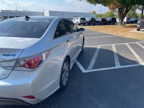 Used 2014 Hyundai Sonata Limited w/ Panoramic Sunroof Package 02 image 13