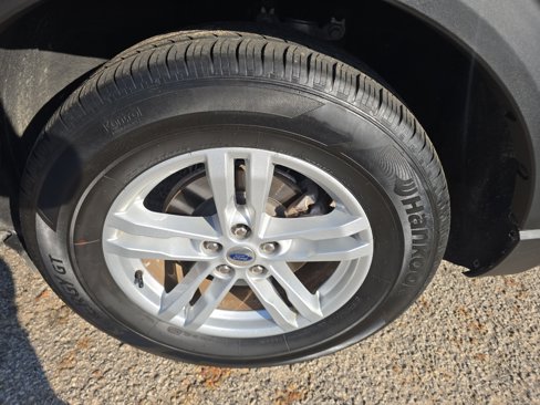 Used 2024 Ford Explorer XLT w/ Equipment Group 202A image 22