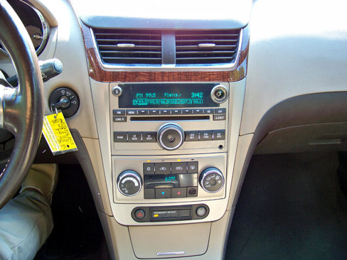 Used 2009 Chevrolet Malibu LTZ image 22