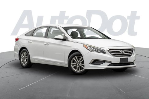 Used 2016 Hyundai Sonata SE image 1