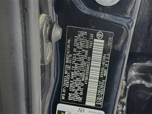 Used 2016 Toyota Avalon Limited image 31