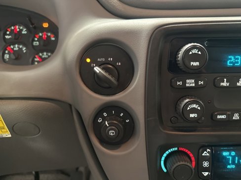 Used 2008 Chevrolet TrailBlazer LT w/ Sun And Sound Package image 21