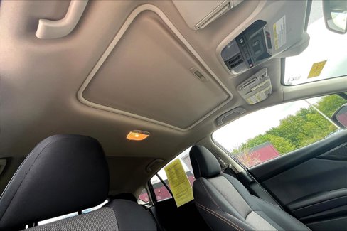 Used 2022 Subaru Crosstrek 2.0i Premium w/ Moonroof Package image 15
