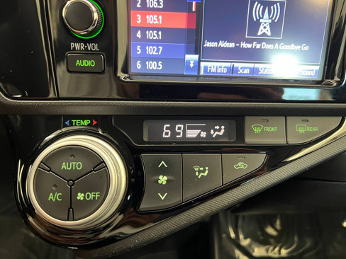 Used 2016 Toyota Prius C Two image 19