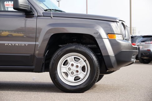 Used 2016 Jeep Patriot Sport image 11