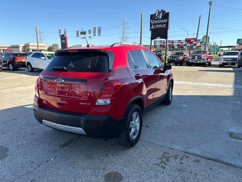 Used 2015 Chevrolet Trax LT w/ LT Sun and Sound Package image 4