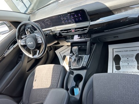 Used 2024 Kia Seltos S image 31