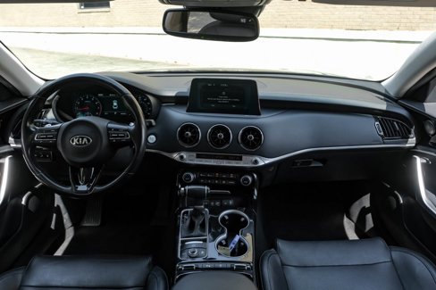 Used 2018 Kia Stinger Premium image 19