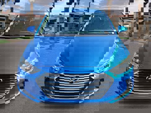Used 2017 Hyundai Elantra SE image 3
