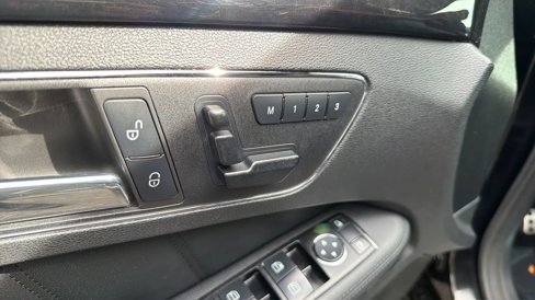 Used 2010 Mercedes-Benz E 63 AMG Sedan image 34