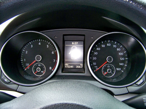 Used 2011 Volkswagen Golf 4-Door image 30