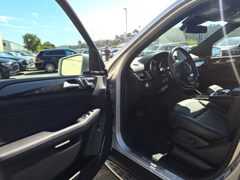 Used 2019 Mercedes-Benz GLS 450 4MATIC image 21