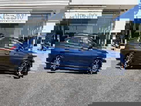 Certified 2024 BMW 330i Sedan image 9