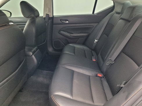 Used 2019 Nissan Altima 2.5 SR w/ SR Premium Package image 18