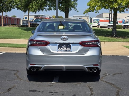 Used 2023 Toyota Camry XSE image 6