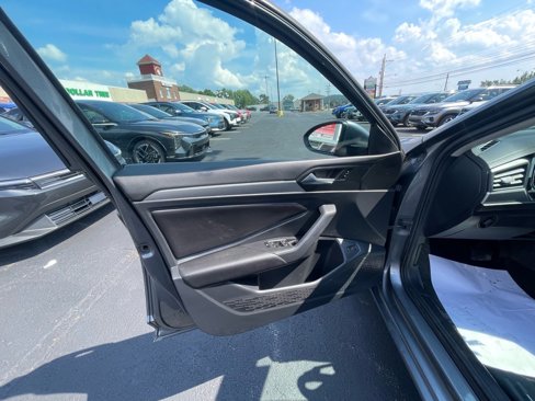 Used 2019 Volkswagen Jetta S image 14