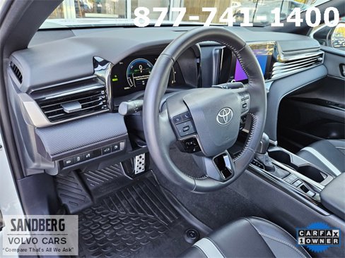 Used 2025 Toyota Camry Hybrid image 17
