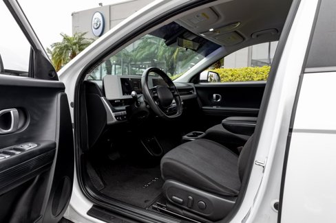 Used 2022 Hyundai Ioniq 5 SE image 24
