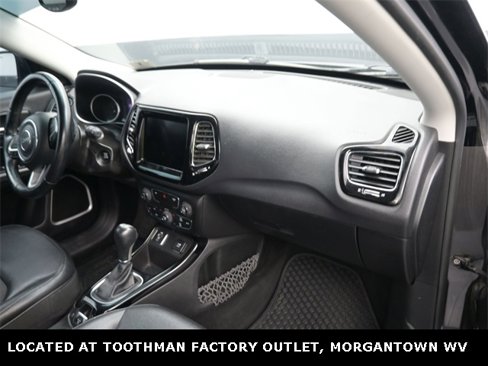 Used 2018 Jeep Compass Altitude w/ Popular Equipment Group image 9