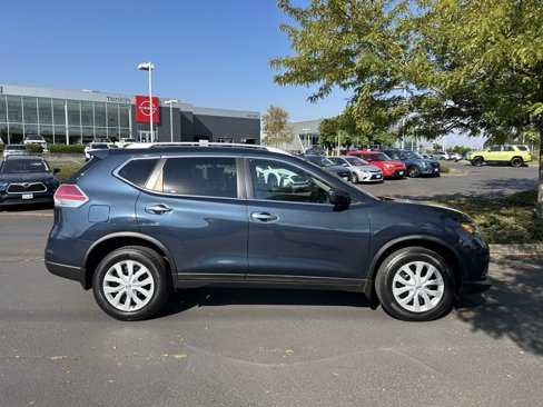 Used 2016 Nissan Rogue S w/ Appearance Package image 4