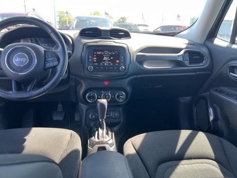 Used 2016 Jeep Renegade Latitude image 29