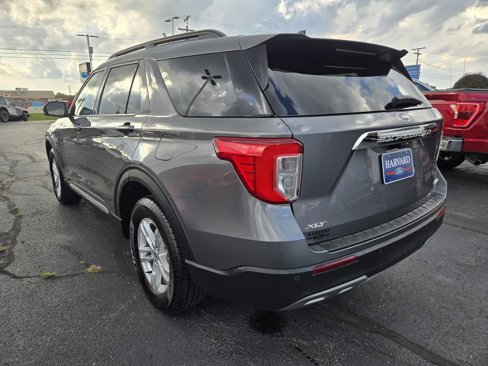 Used 2023 Ford Explorer XLT w/ Equipment Group 202A image 6