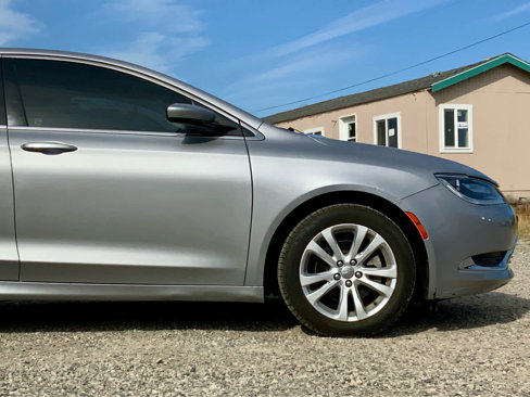 Used 2015 Chrysler 200 Limited w/ Convenience Group image 13