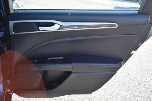 Used 2018 Ford Fusion SE w/ Fusion SE Technology Package image 39