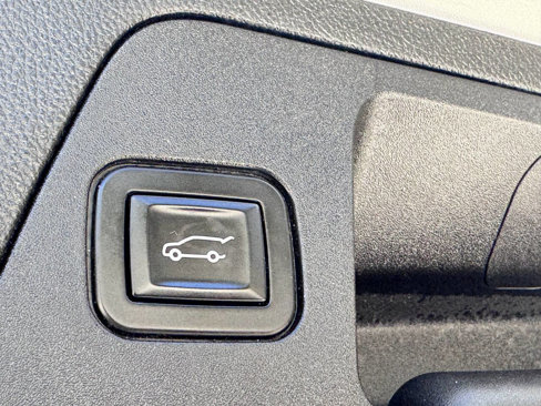 Used 2017 Buick Envision Essence image 18