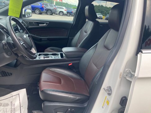 Used 2021 Ford Edge Titanium w/ Equipment Group 301A image 13