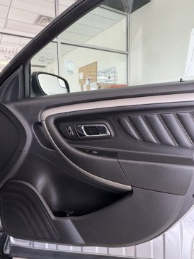Used 2015 Ford Taurus SEL image 21