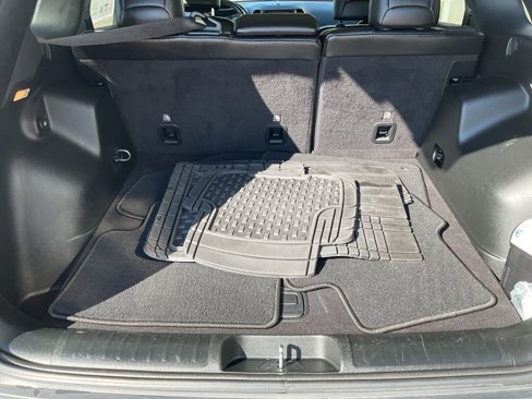 Used 2019 Jeep Cherokee Latitude Plus w/ Comfort/Convenience Group image 30