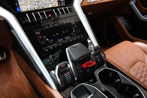 Used 2021 Lamborghini Urus image 20