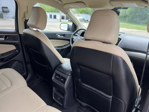Used 2022 Ford Edge SEL image 14