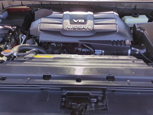 Used 2018 Nissan Titan SV w/ SV Convenience Package image 21