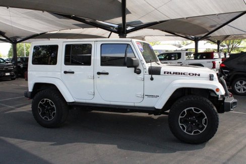 Used 2014 Jeep Wrangler Unlimited Rubicon image 16