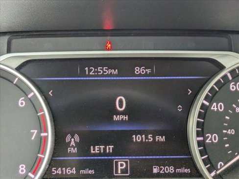 Used 2023 Nissan Sentra SV image 11