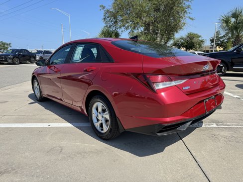 Used 2023 Hyundai Elantra SE image 6