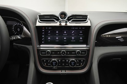 Used 2024 Bentley Bentayga Extended Wheelbase image 37